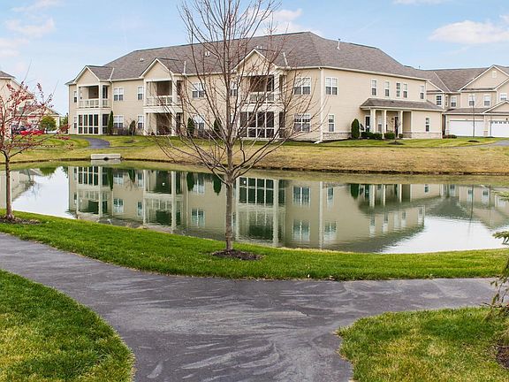 2nd image of 9114 Scenic View Cir