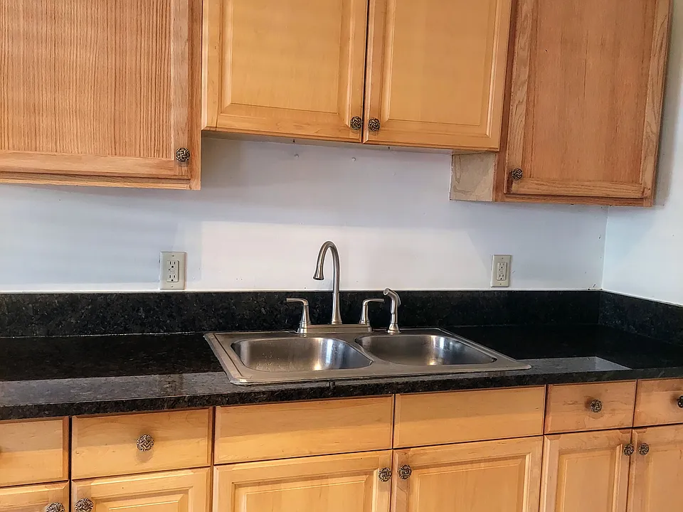 Kitchen cabinets with granite countertops