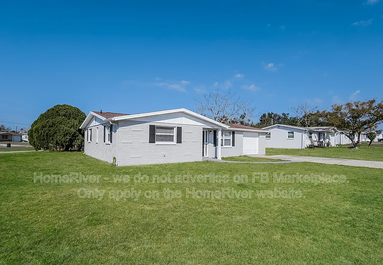 12809 College Hill Dr — Photo 2