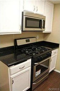 4th image of 1380 W 48th St Unit 61