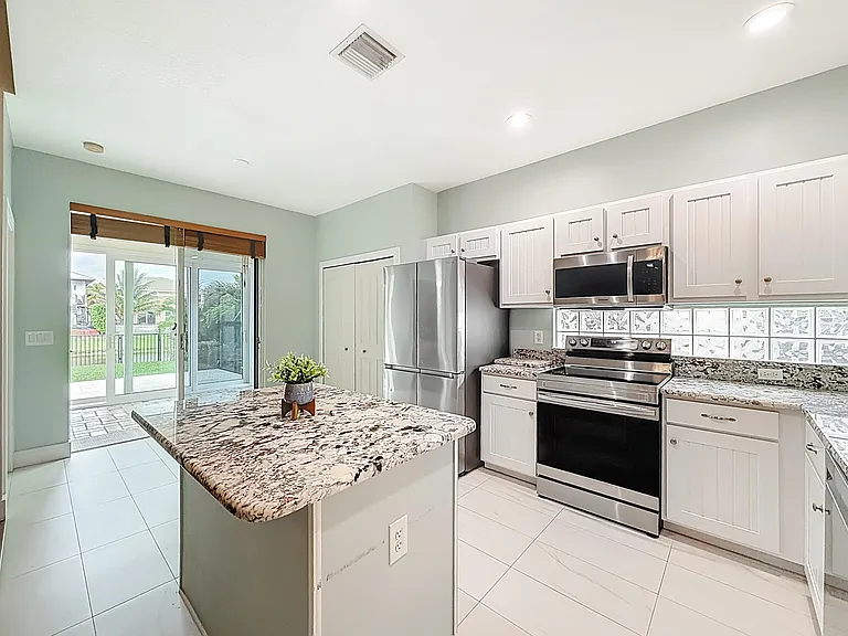 1143 Canoe Point — Photo 27
