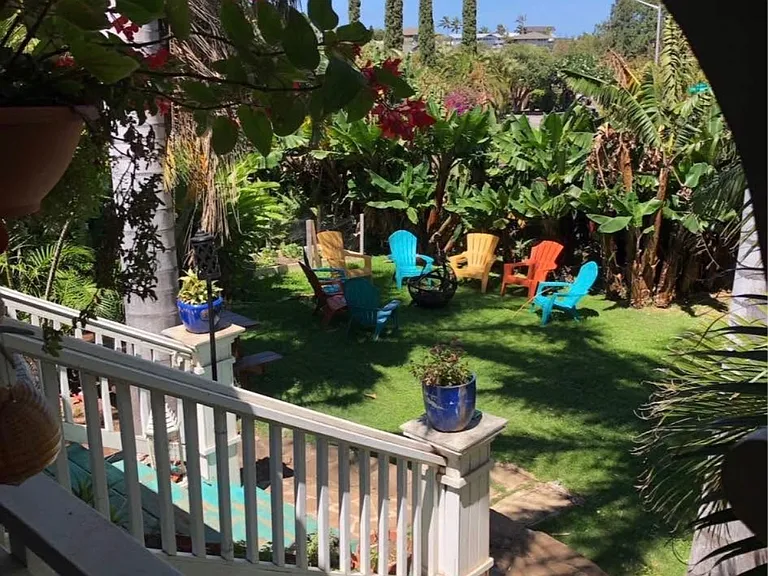 Enclosed front Yard