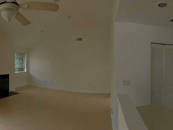 3rd image of 11349 Avenida De Los Lobos APT H