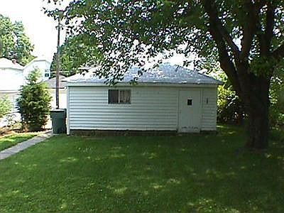 5th image of 656 Bowen St