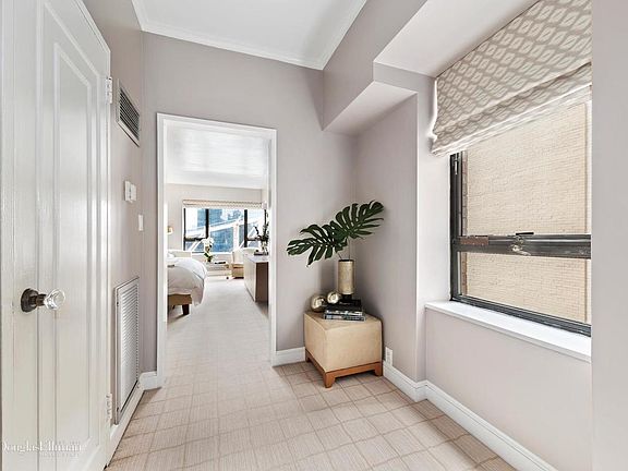 5th image of 425 E 58th St APT 12H