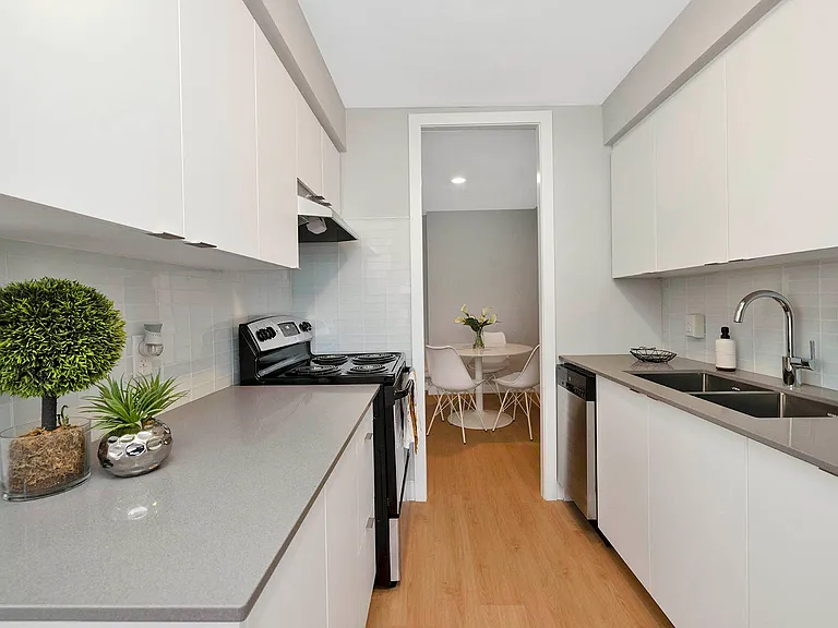 1750 Bloor St — Photo 3