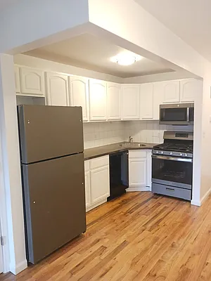 Rented by EAR Properties International LLC | media 12