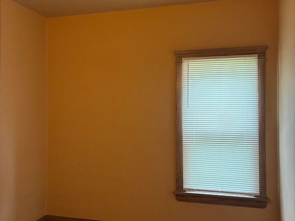 3rd image of 6925 Harvard Ave #1
