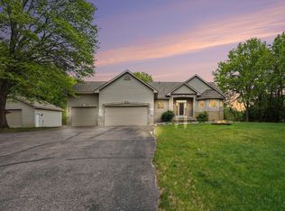 3180 185th Ln NE, East Bethel, MN 55092
