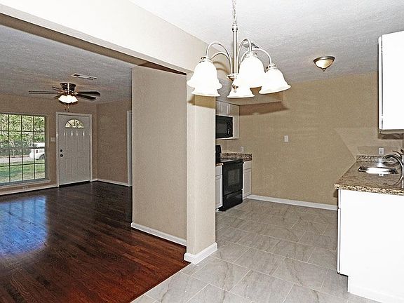 4th image of 6114 Glenhurst Dr