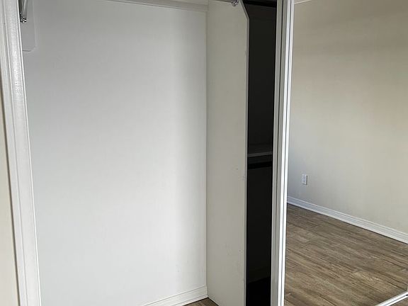 5th image of 3764 Delmas Ter APT 23