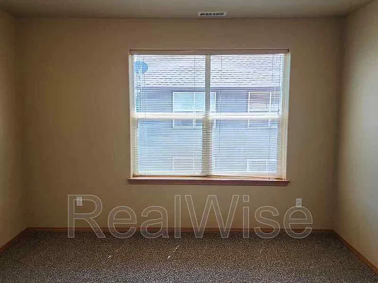 2885 SW Indian Cir — Photo 32