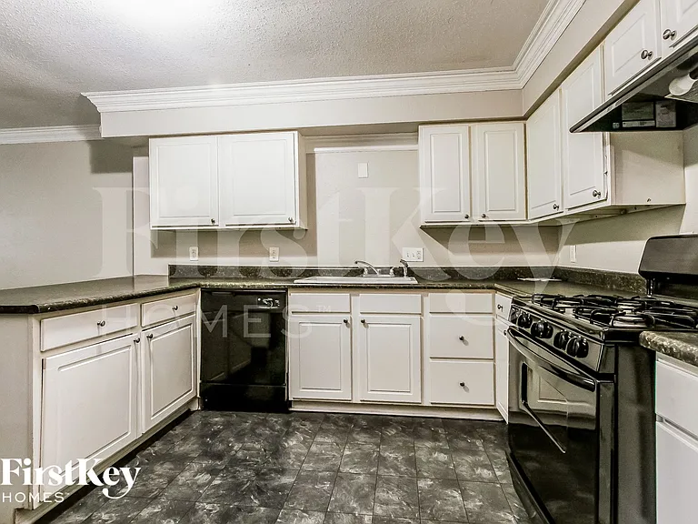 9630 Pepperidge Dr — Photo 6