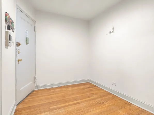 5610 Netherland Avenue image 12 of 21