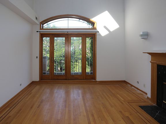 4th image of 4103 N Kenmore Ave APT 3N