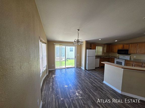 3rd image of 2990 W C St #325-1