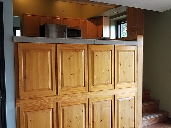 3rd image of 3428 Bline Ave