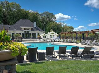 6790 Wildflower Way, Excelsior, MN 55331