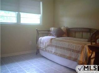 74 Pine Dr, Roosevelt, NJ 08555