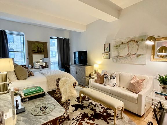 3rd image of 99 John St APT 1117