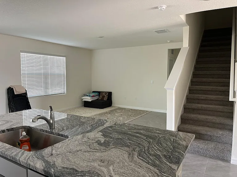 35835 Ellsworth Pl — Photo 6