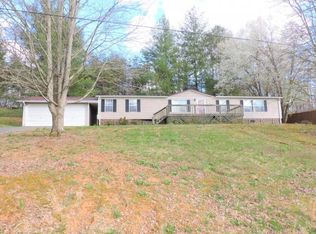240 Beulah Park Dr, Kingsport, TN 37663