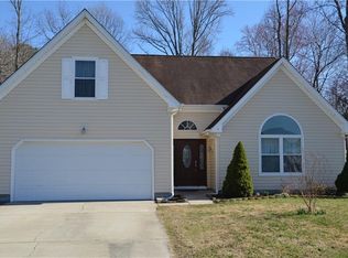 4 Bexley Ln, Hampton, VA 23666