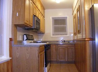 39 7th St, Providence, RI 02906