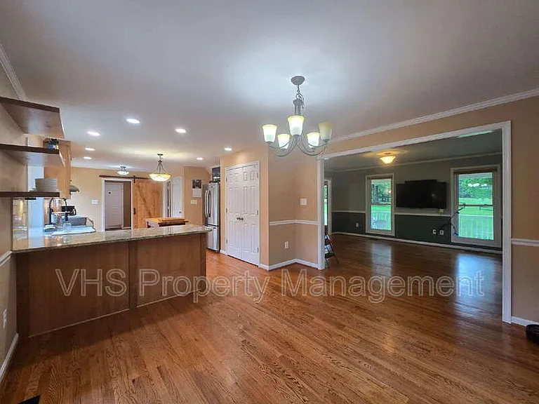 5712 John Barton Payne Rd — Photo 8