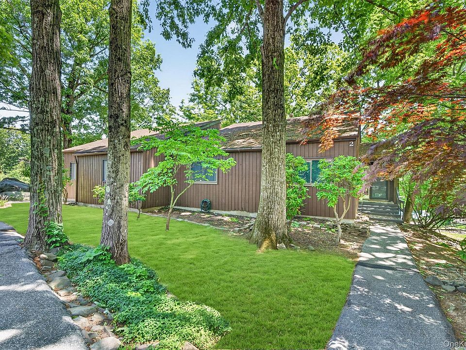 1st image of 2 Acorn Court