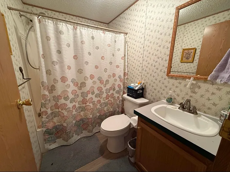 6044 Perry Ln — Photo 8