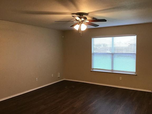 3rd image of 8722 Sunset Pond Dr