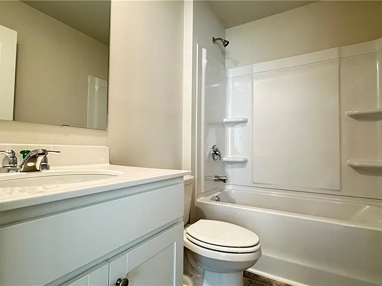 56 Thompson Ridge Ln — Photo 38