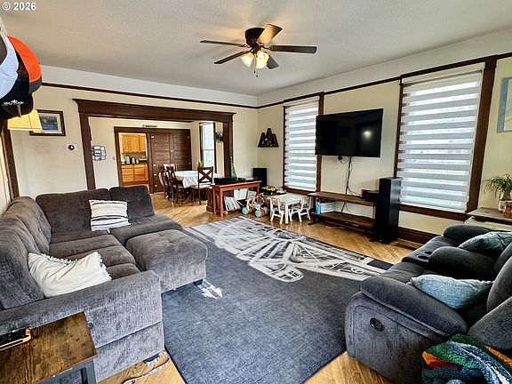 2nd image of 1704 Broadway St