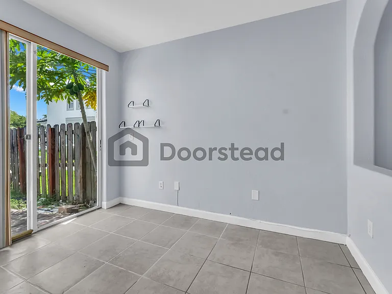 5610 NW 107th Ave #1314 — Photo 14