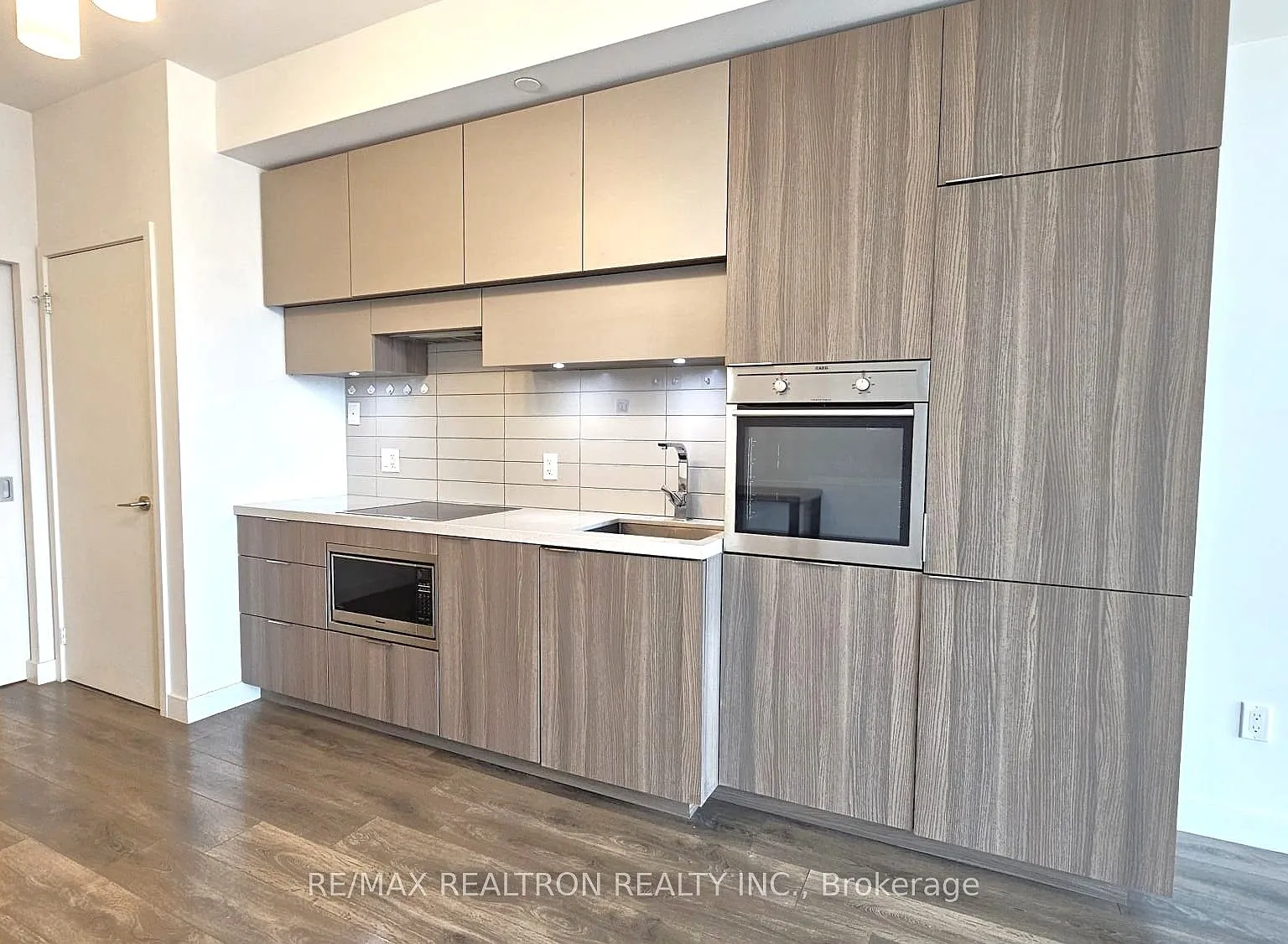 2 bed, $2,500 — Photo 2