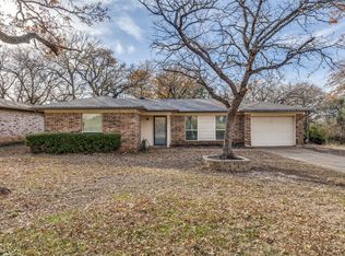 500 Lake Crest Pkwy, Azle, TX 76020
