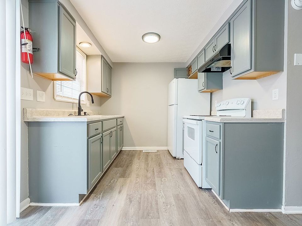 1st image of 100 Heritage Cir #122
