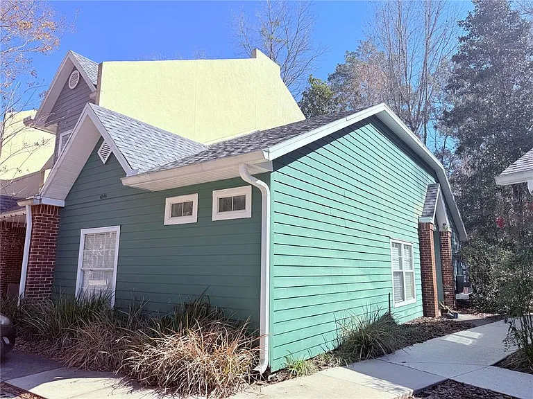 4945 NW 1st Pl — Photo 9