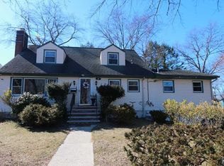 82 Lincoln Ave, Dumont, NJ 07628