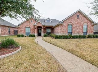1305 Buffalo Pass Dr, Woodway, TX 76712