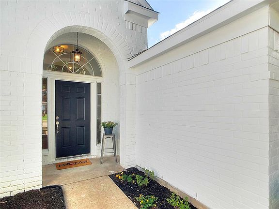 4th image of 718 Gentry Dr