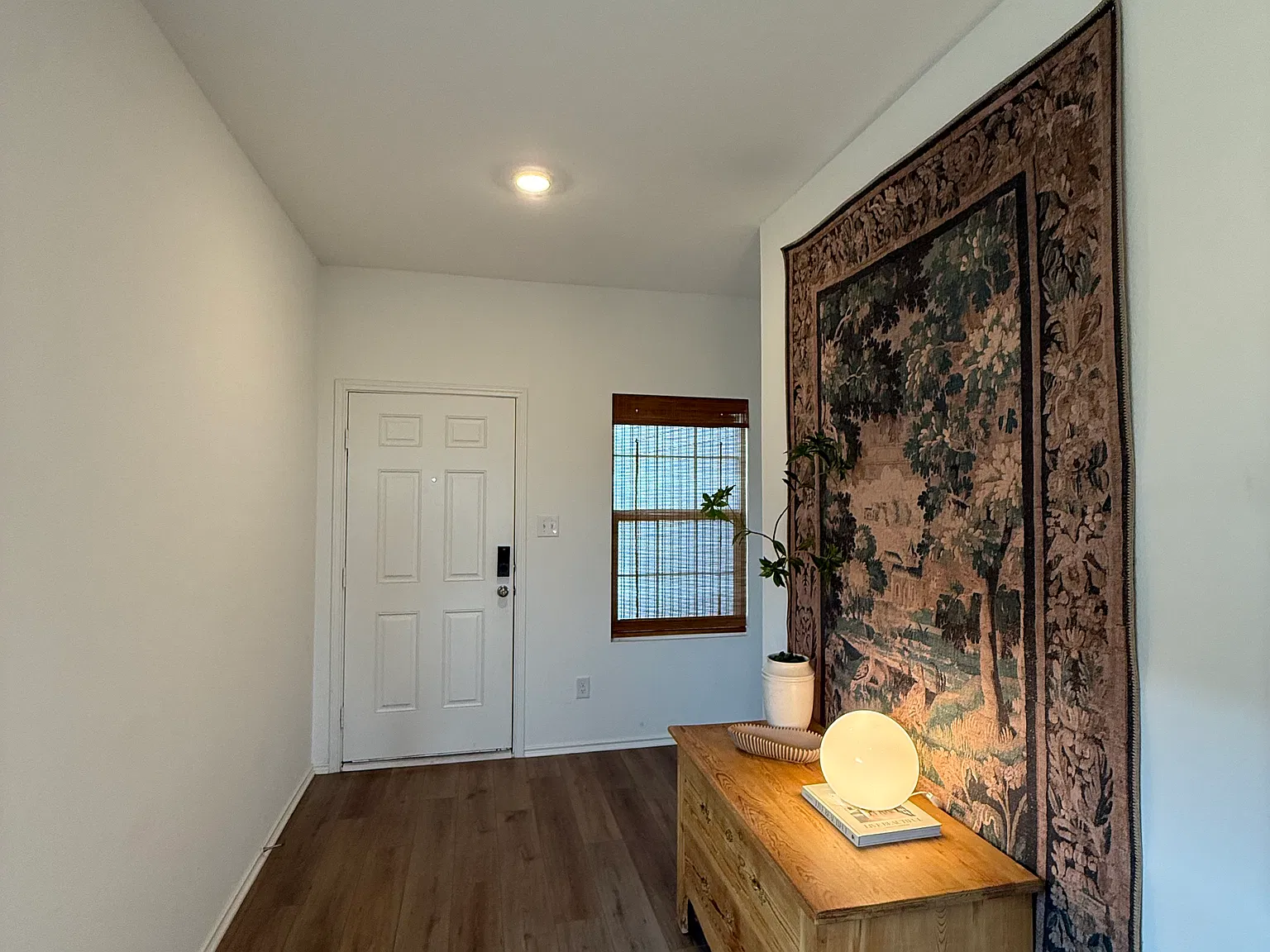 4 bed, 1635 sqft, $2,100 — Photo 4