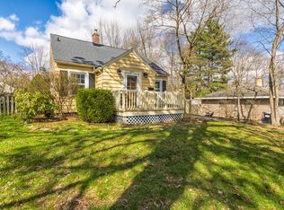 2622 Wellington Rd, Kalamazoo, MI 49008