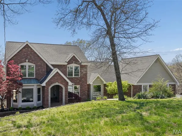 1553 Ridge Rd, Ballwin, MO 63021