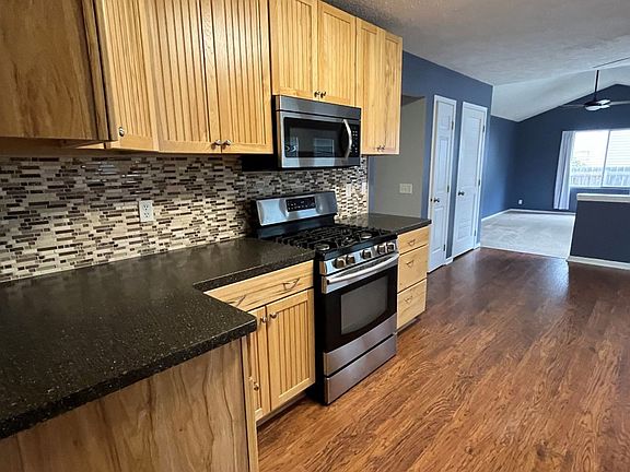 4th image of 2805 Hunter Dr