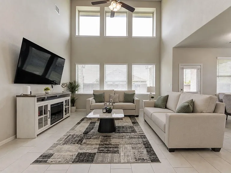 7735 Wrightwood Dr — Photo 9