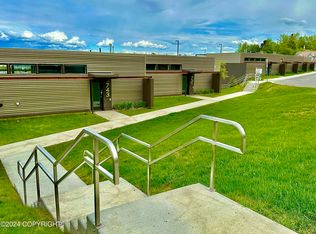 743 Top Rail Ln #B6, Anchorage, AK 99501