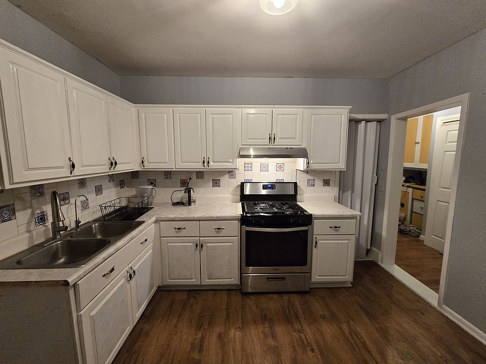 1st image of 19 S 12th Ave Floor 2