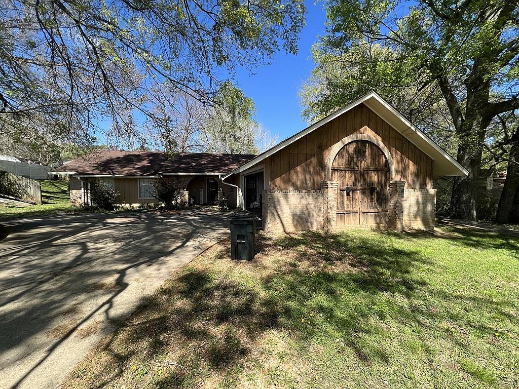 6203 Indiana Ave, Vicksburg, MS 39180 Zillow